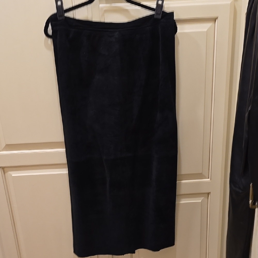 Vintage 2000's  My Weekend Clothes Black Suede Midi Skirt Size 14
